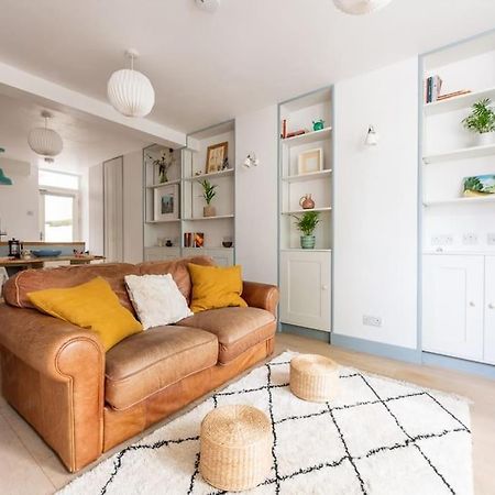 Lovely Self-Contained Basement Studio With Kitchen لندن المظهر الخارجي الصورة